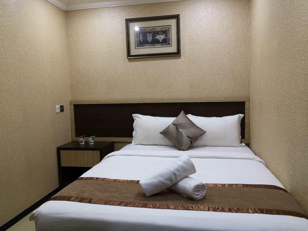 Hotel Grand Palace Ampang Ампанг Экстерьер фото